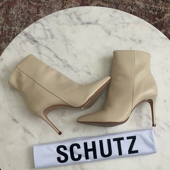 Schutz Ankle Boots - Picture 2 of 6